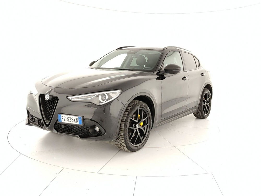 Alfa Romeo Stelvio usata a Caserta (3)