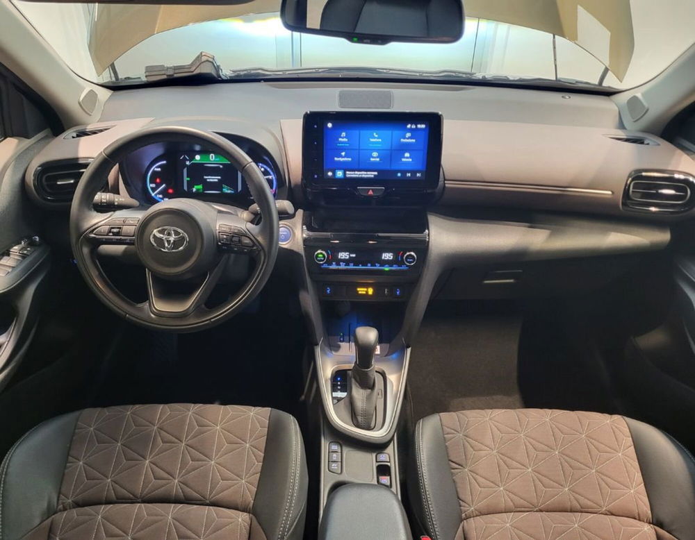 Toyota Yaris Cross usata a Ferrara (8)