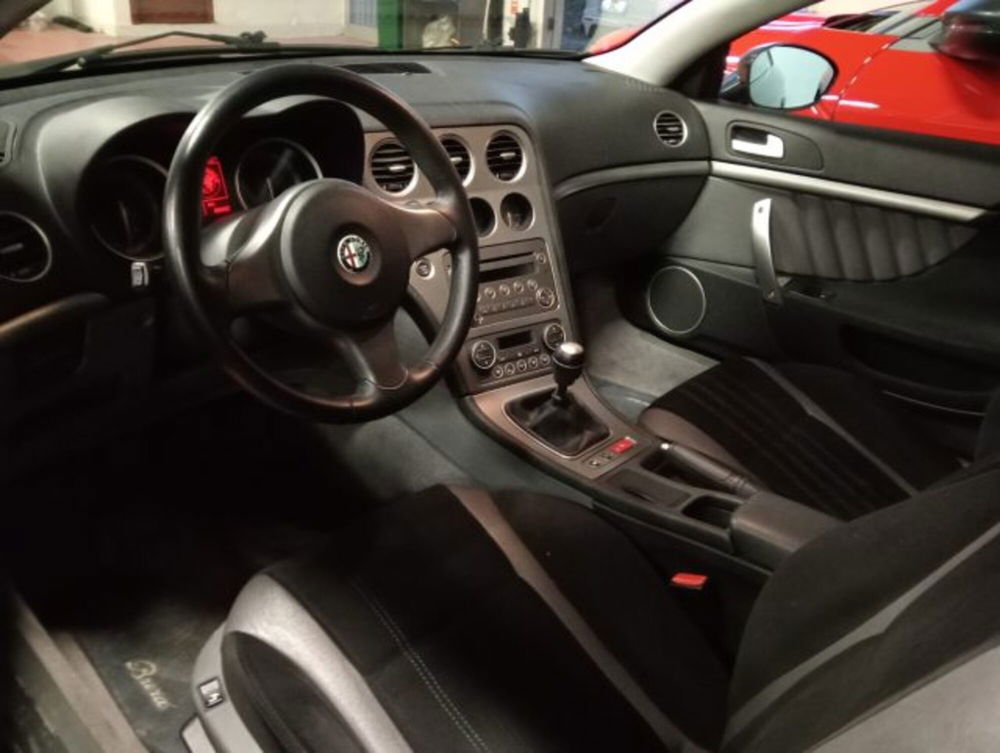 Alfa Romeo Brera usata a Modena (3)