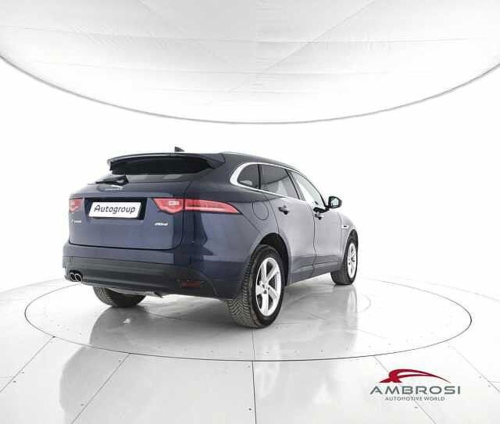 Jaguar F-Pace usata a Perugia (3)