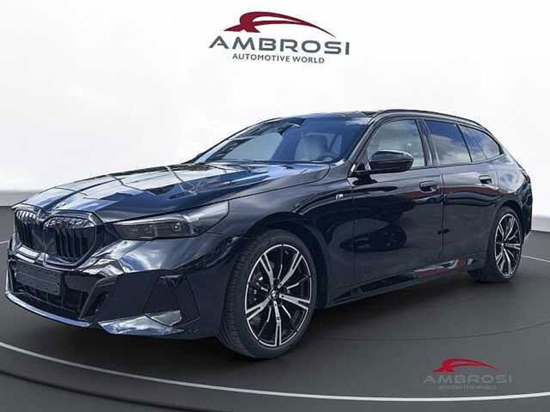 BMW Serie 5 Touring 520d  48V xdrive MSport Pro auto nuova a Viterbo