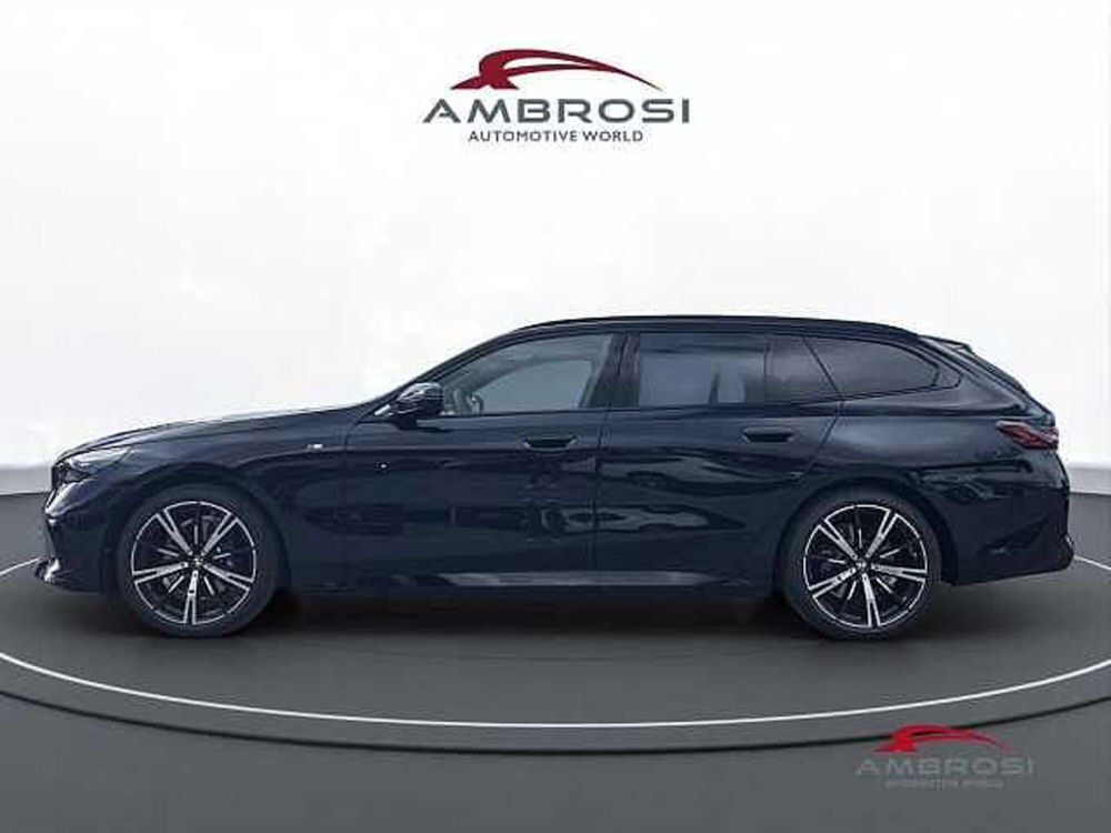 BMW Serie 5 Touring nuova a Viterbo (6)