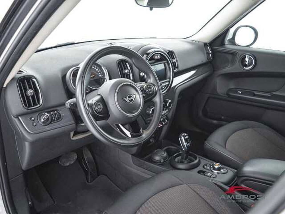 MINI Mini Countryman usata a Viterbo (8)