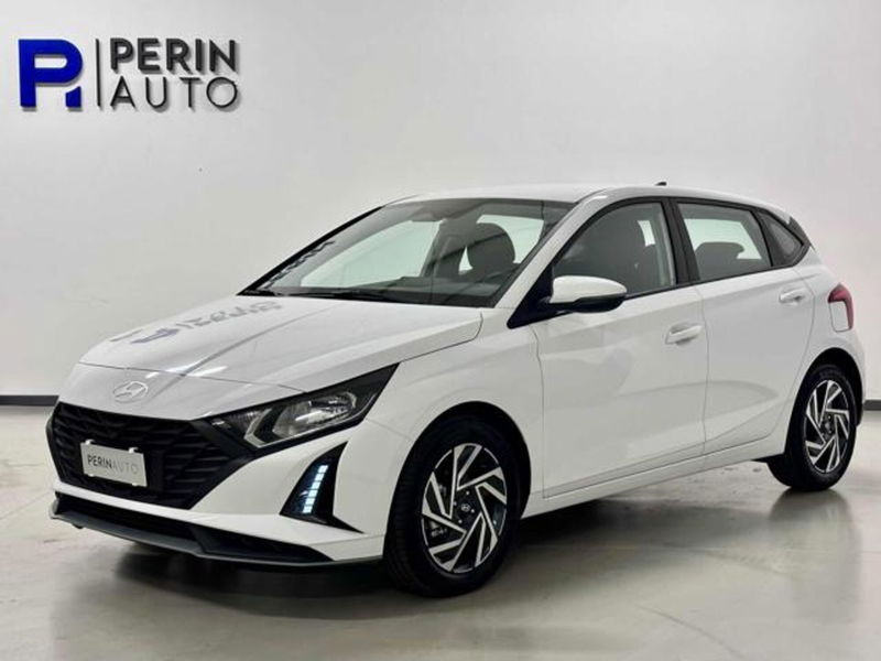 Hyundai i20 1.2 mpi Connectline 79cv mt nuova a Bassano del Grappa