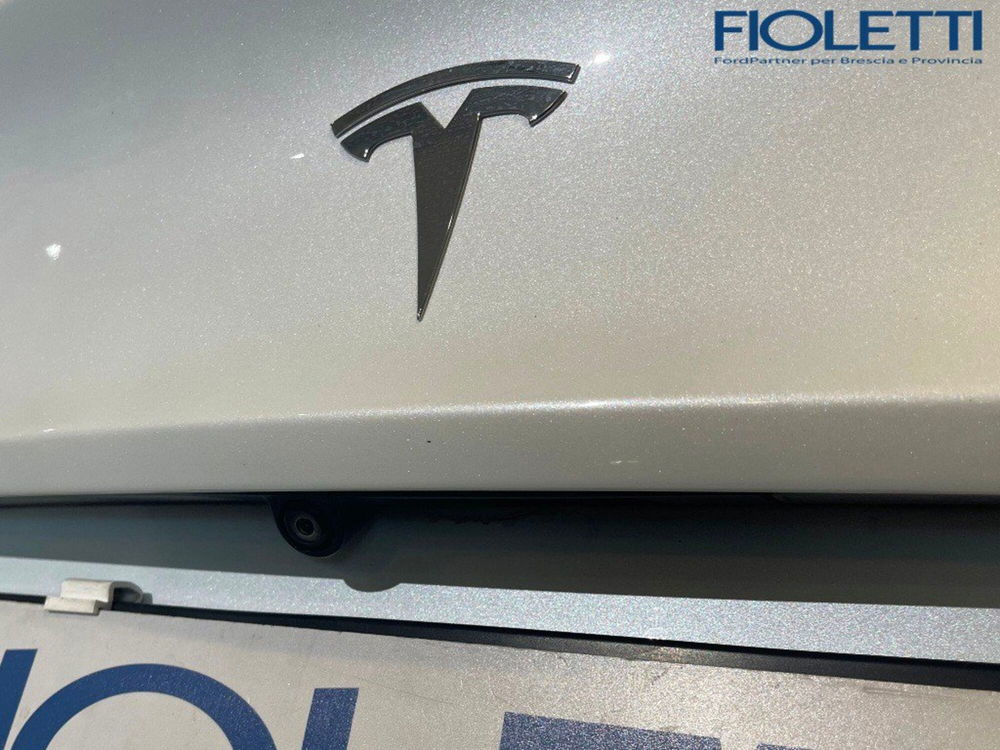 Tesla Model 3 usata a Brescia (18)