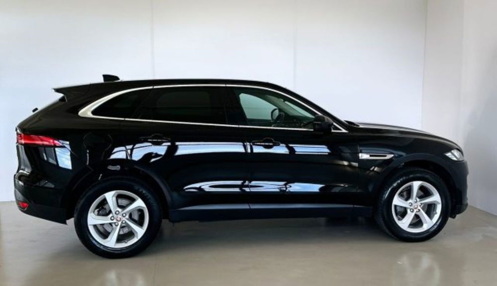 Jaguar F-Pace usata a Modena (6)