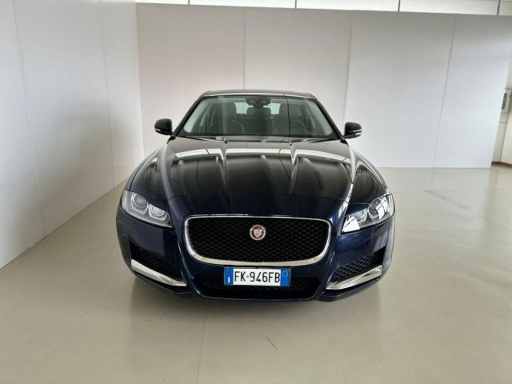 Jaguar XF usata a Modena (15)