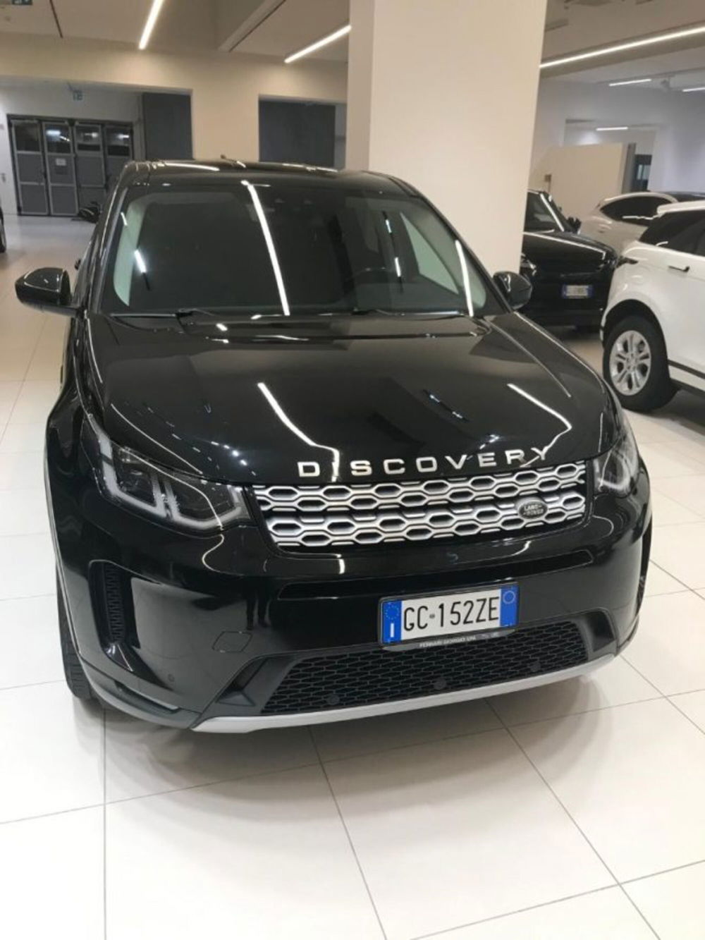 Land Rover Discovery Sport usata a Modena