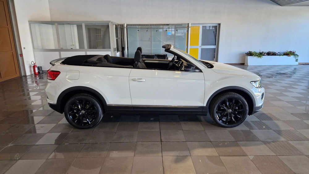 Volkswagen T-Roc Cabrio usata a Vercelli (6)