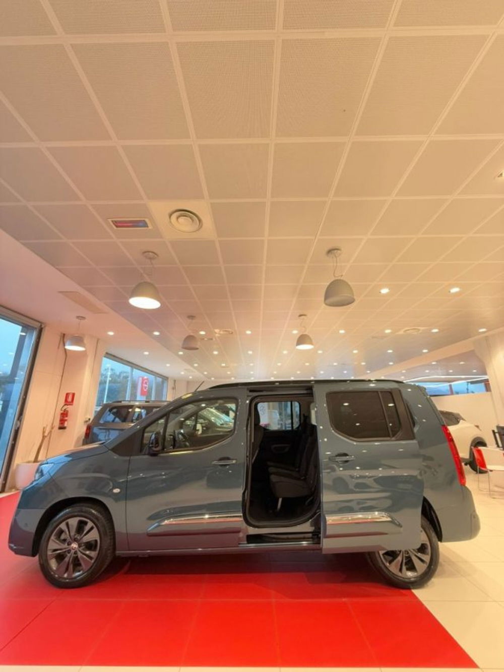 Toyota Proace City Verso nuova a Sassari (3)