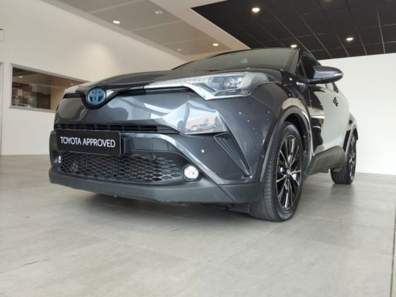 Toyota Toyota C-HR 1.8 Hybrid E-CVT Lounge  del 2019 usata a Sassari