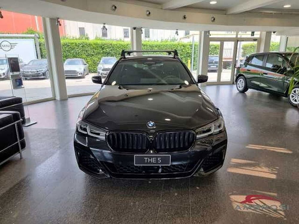 BMW Serie 5 Touring nuova a Viterbo (3)