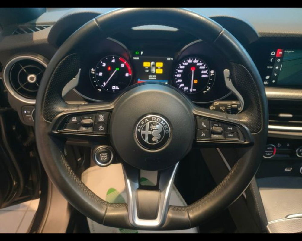 Alfa Romeo Stelvio usata a Aosta (12)