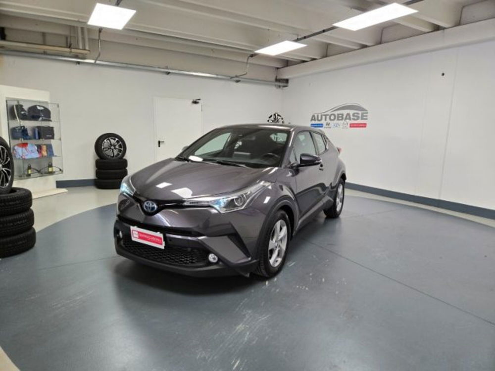 Toyota Toyota C-HR usata a Brescia (16)