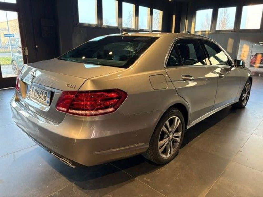 Mercedes-Benz Classe E usata a Modena (7)