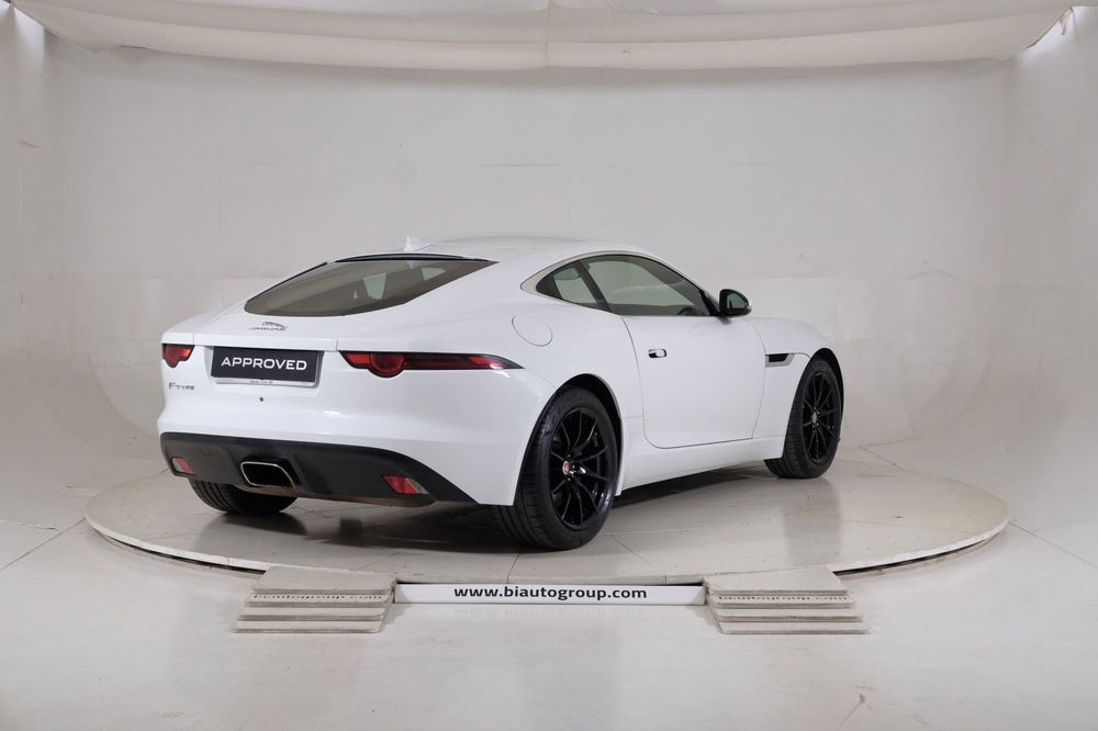 Jaguar F-Type Coupé usata a Torino (2)