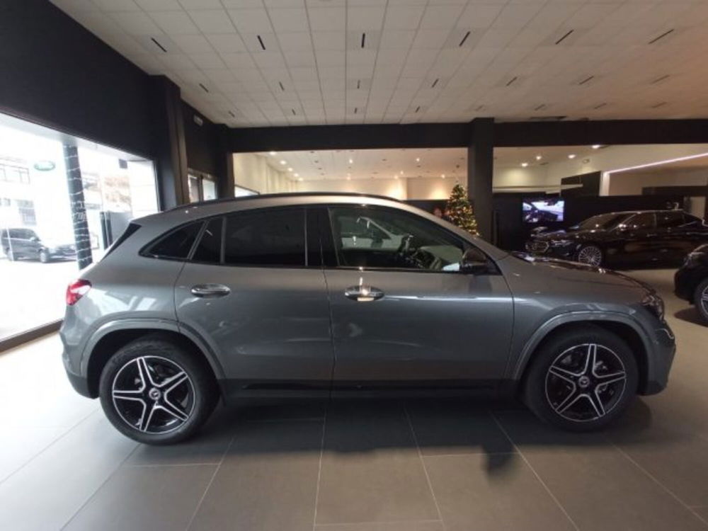 Mercedes-Benz GLA SUV nuova a Potenza (4)