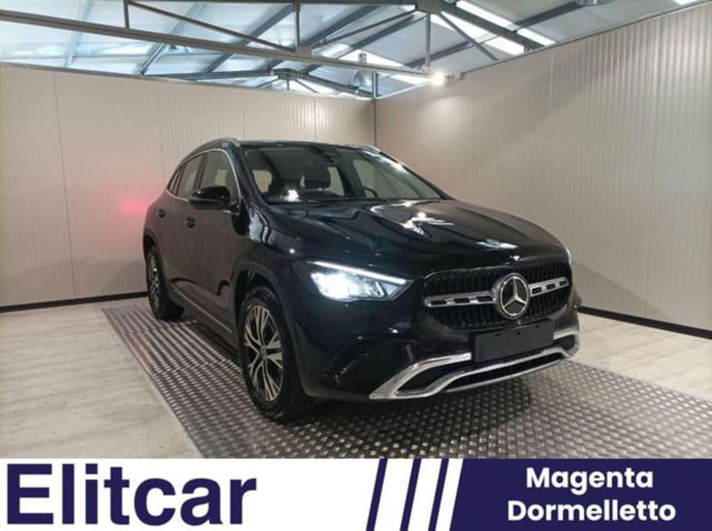 Mercedes-Benz GLA SUV 200 d Progressive Advanced auto del 2023 usata a Magenta