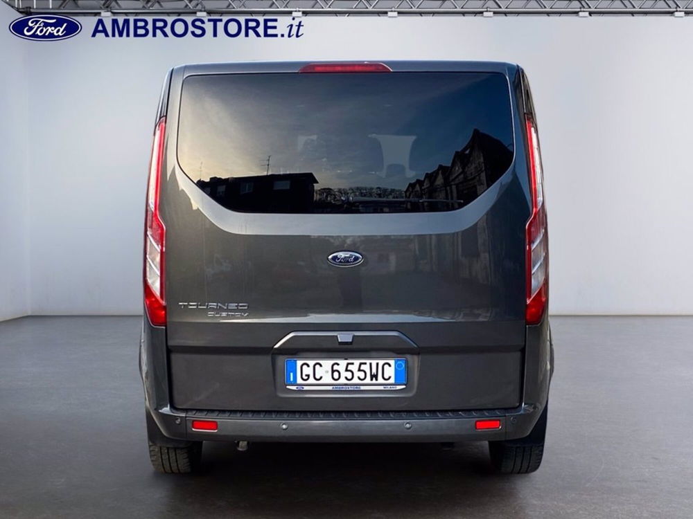 Ford Tourneo Custom usata a Milano (6)