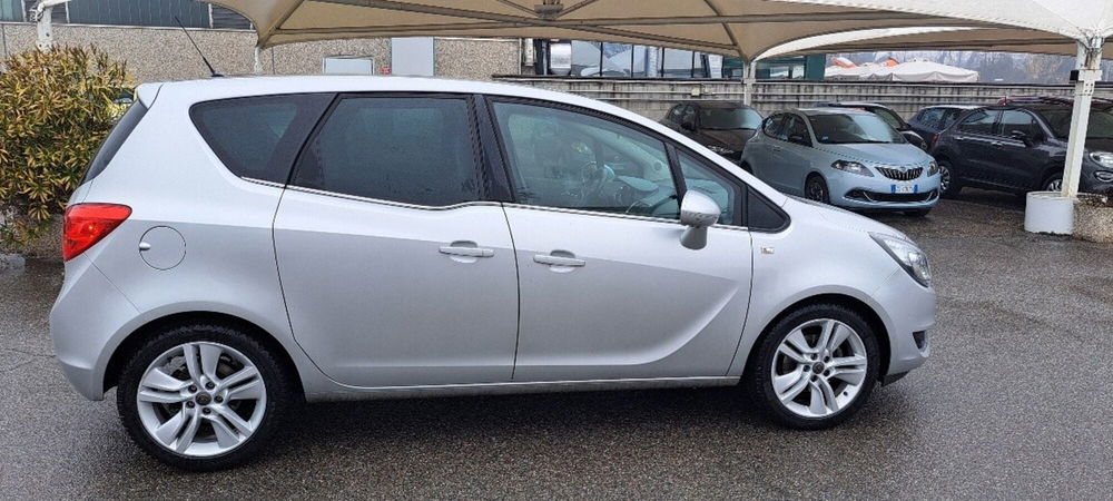 Opel Meriva usata a Varese (9)