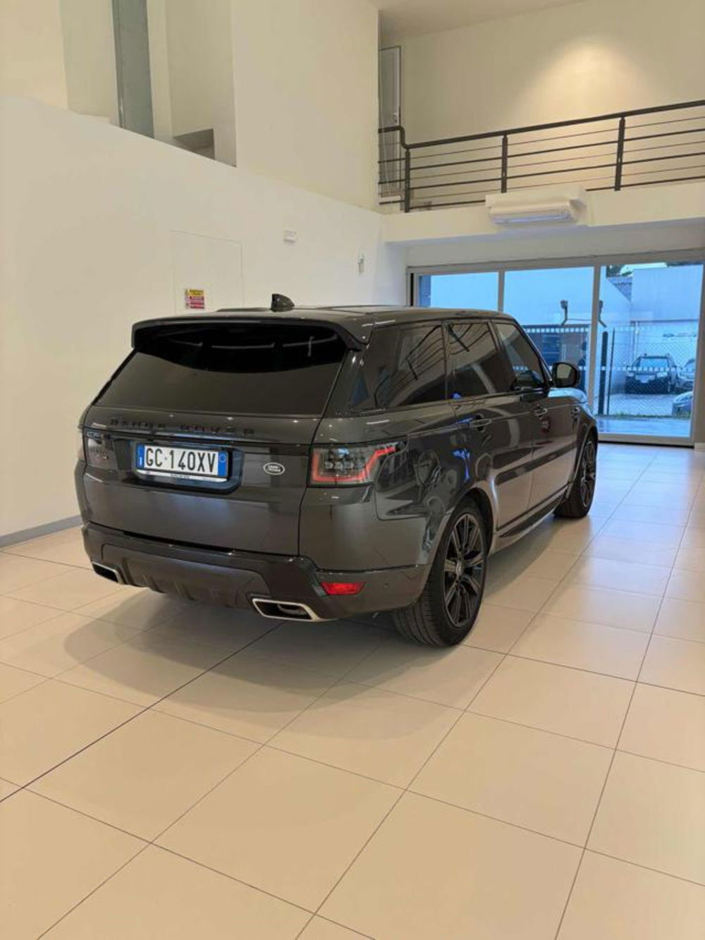 Land Rover Range Rover Sport usata a Lucca (5)