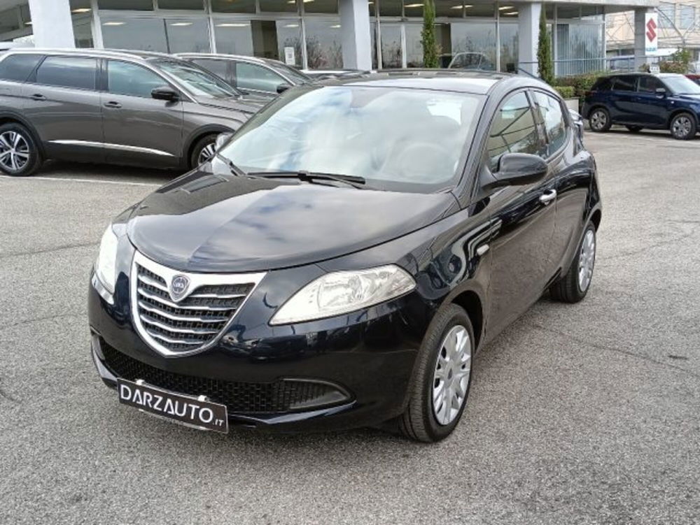 Lancia Ypsilon usata a Brescia