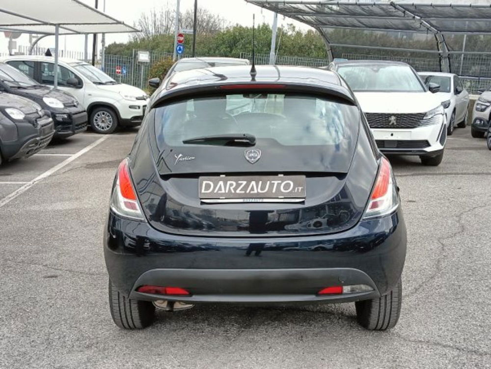 Lancia Ypsilon usata a Brescia (17)