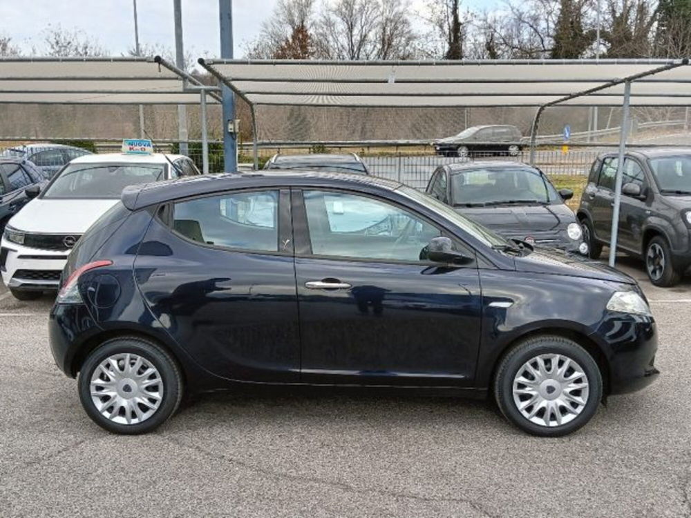 Lancia Ypsilon usata a Brescia (4)