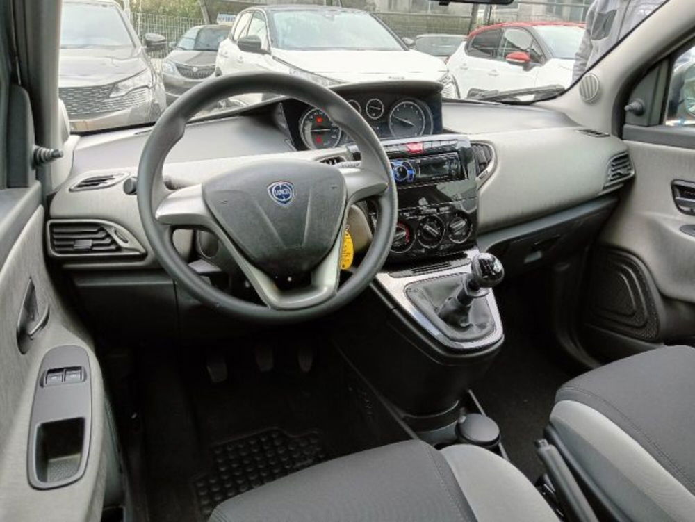 Lancia Ypsilon usata a Brescia (6)