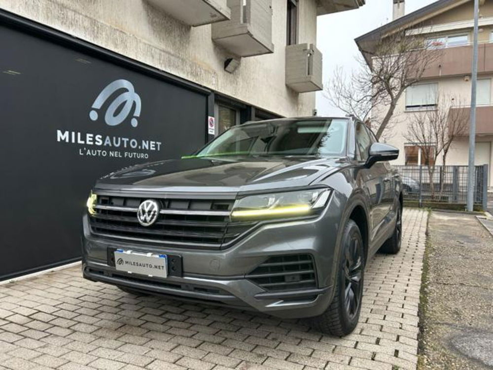 Volkswagen Touareg usata a Padova (11)