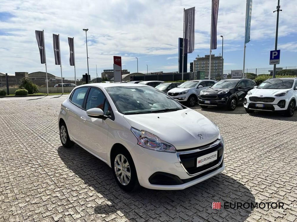 Peugeot 208 usata a Bari (4)