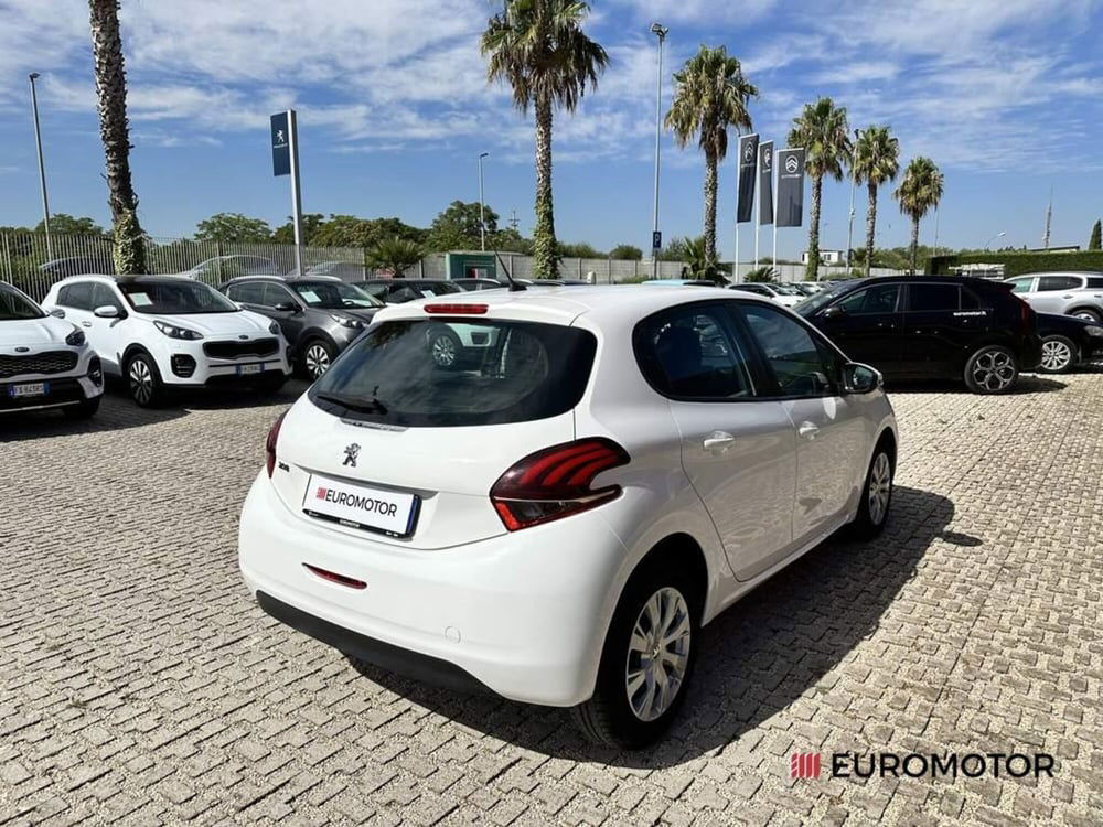 Peugeot 208 usata a Bari (6)