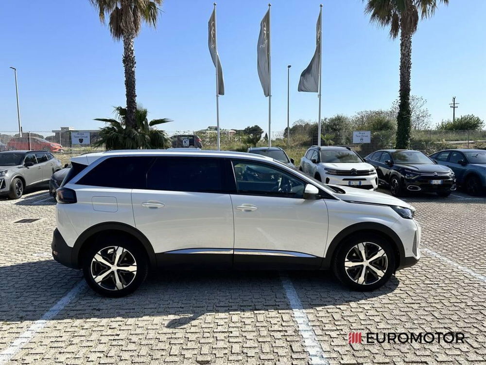 Peugeot 5008 usata a Bari (4)