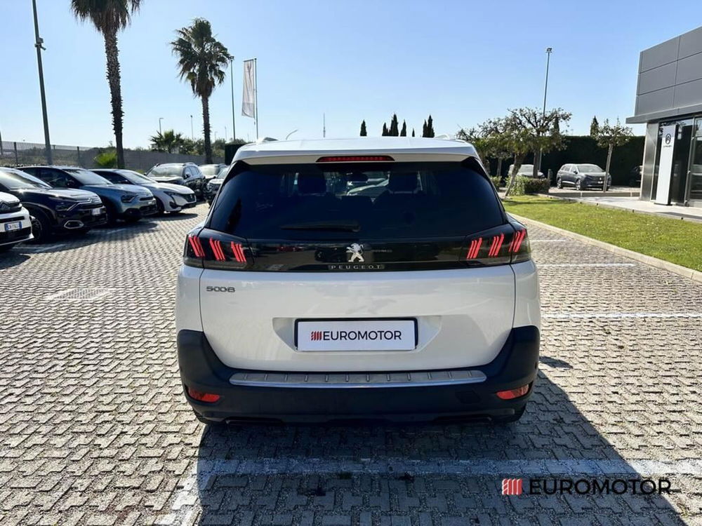 Peugeot 5008 usata a Bari (6)