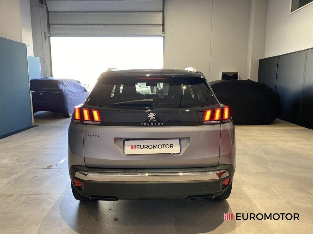 Peugeot 3008 usata a Bari (9)