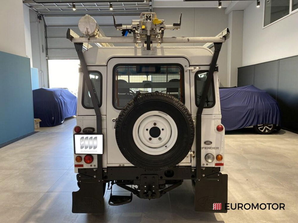 Land Rover Defender usata a Bari (10)