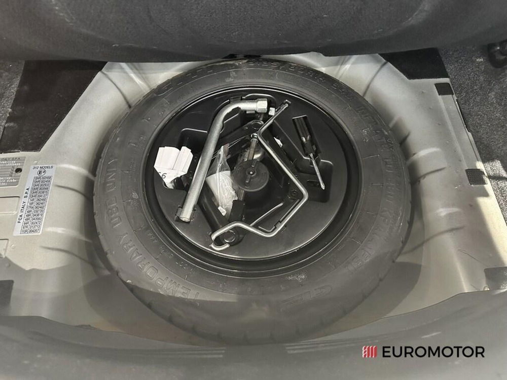 Lancia Ypsilon usata a Bari (10)