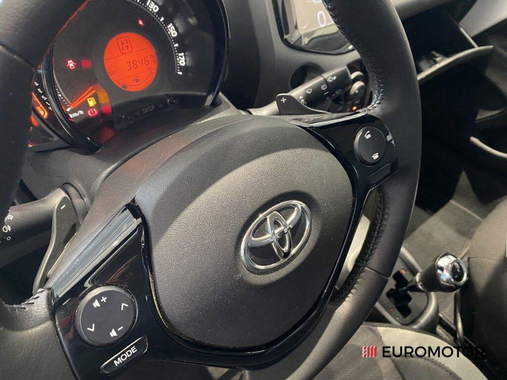 Toyota Aygo X usata a Bari (12)