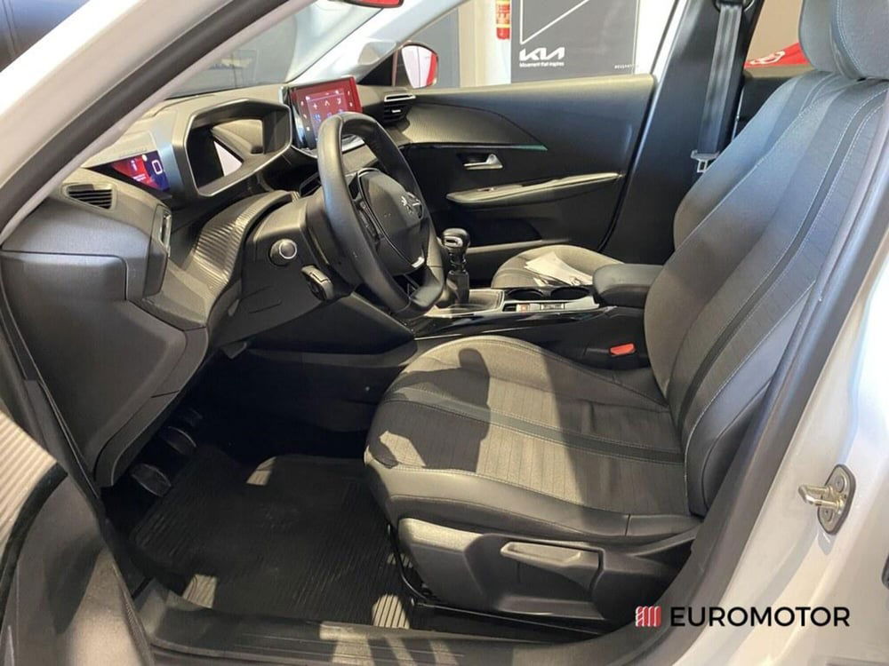 Peugeot 208 usata a Bari (12)