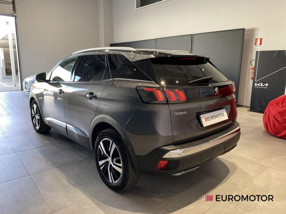 Peugeot 3008 usata a Bari (10)