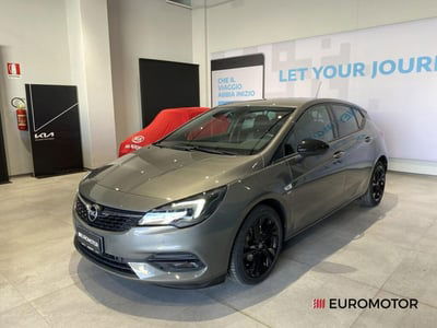 Opel Astra 1.5 CDTI 105 CV S&amp;S 5 porte Business Elegance  del 2020 usata a Modugno