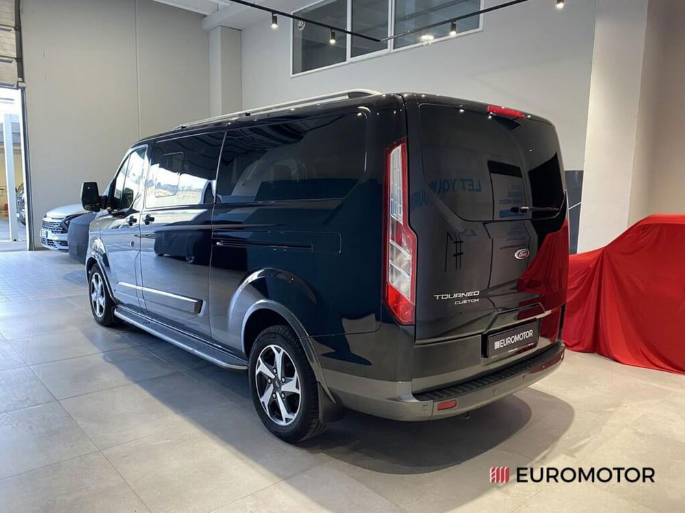 Ford Tourneo Custom usata a Bari (13)