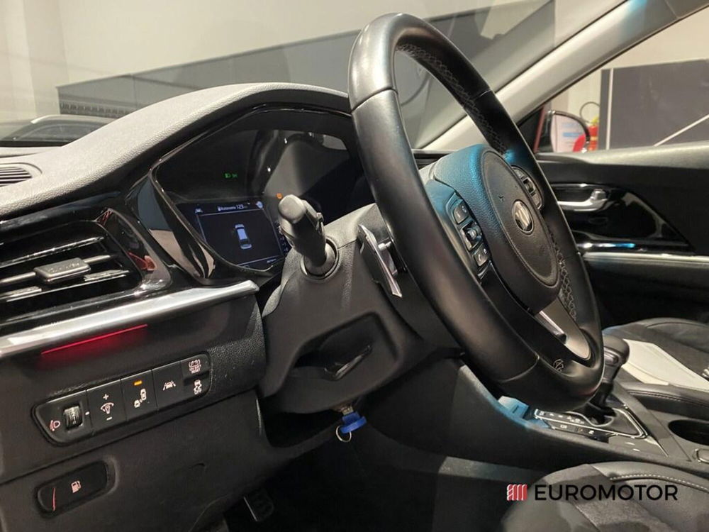 Kia Niro usata a Bari (15)