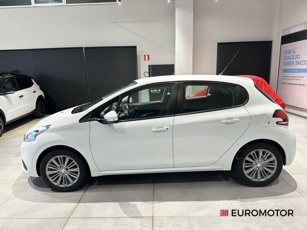 Peugeot 208 usata a Bari (8)