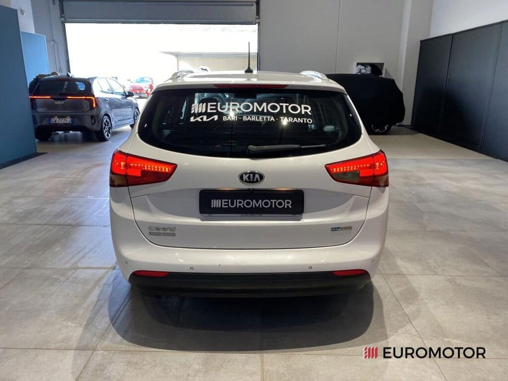 Kia cee'd Sport Wagon usata a Bari (7)