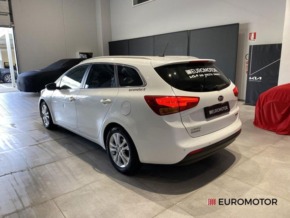 Kia cee'd Sport Wagon usata a Bari (8)