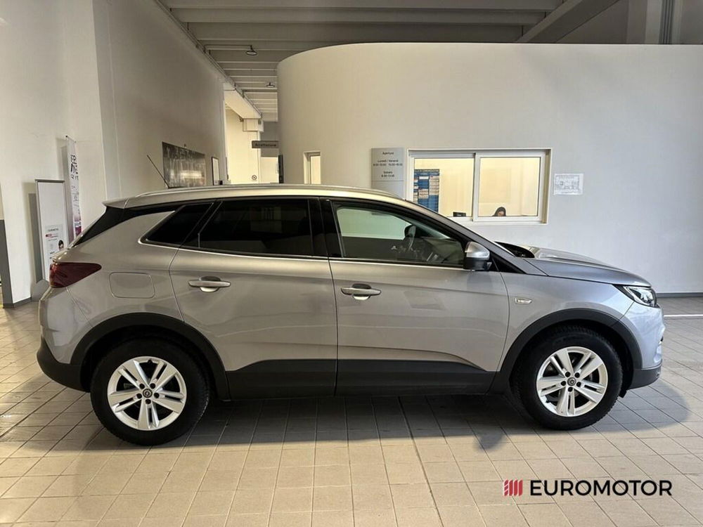 Opel Grandland X usata a Bari (4)