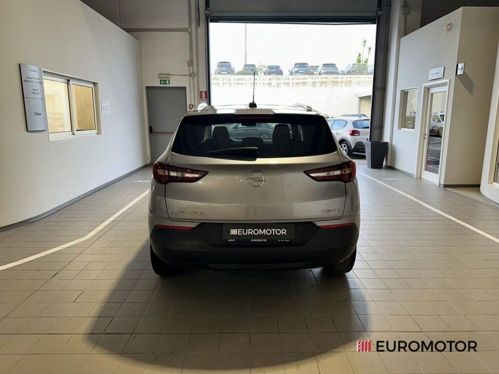 Opel Grandland X usata a Bari (6)