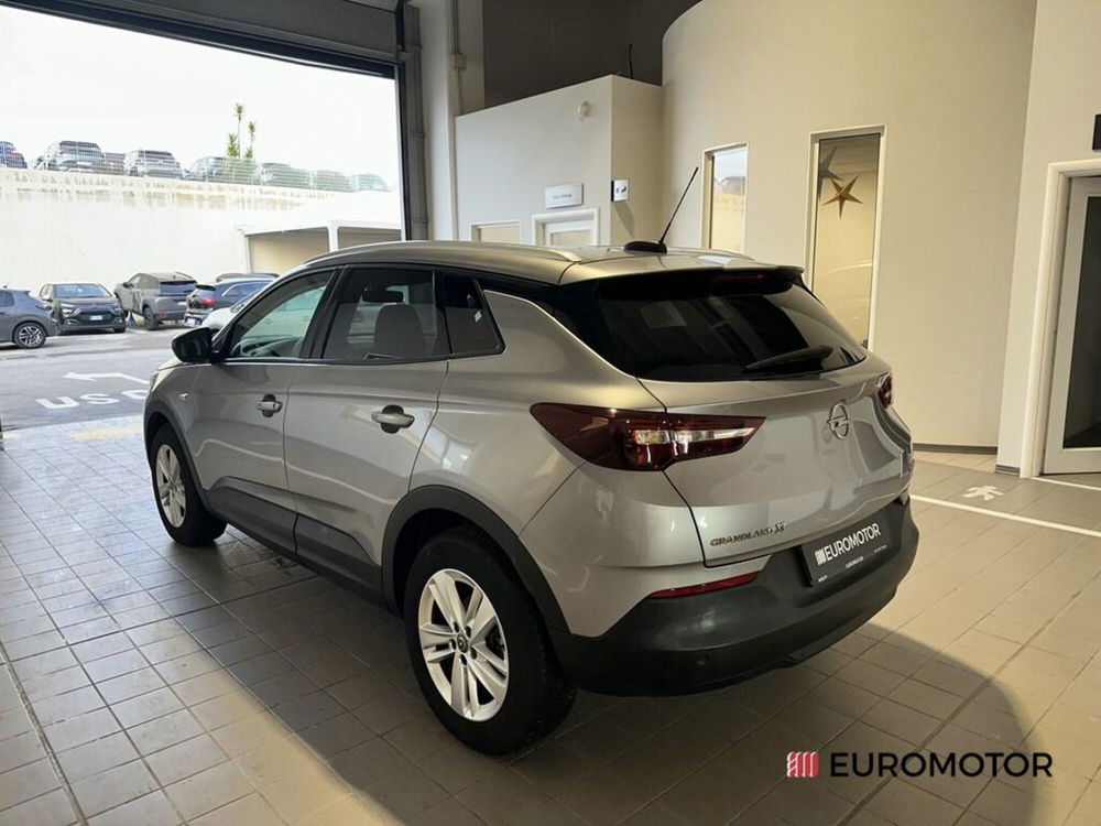 Opel Grandland X usata a Bari (7)