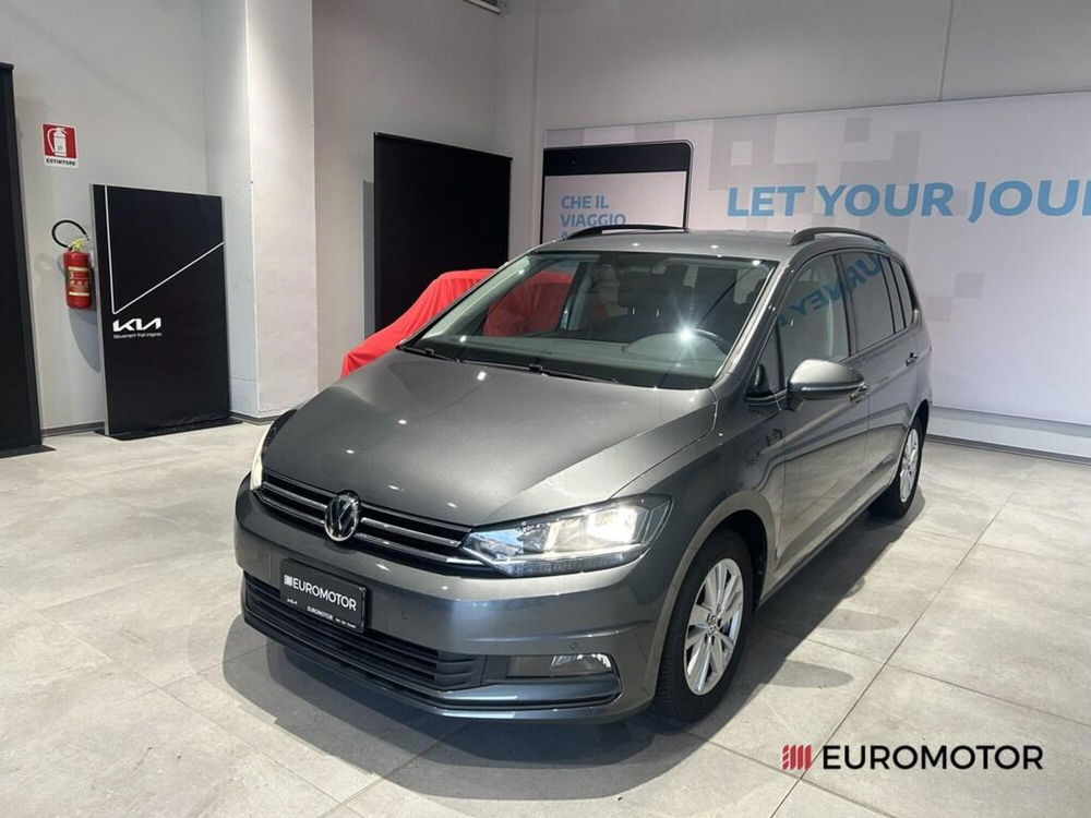 Volkswagen Touran usata a Bari